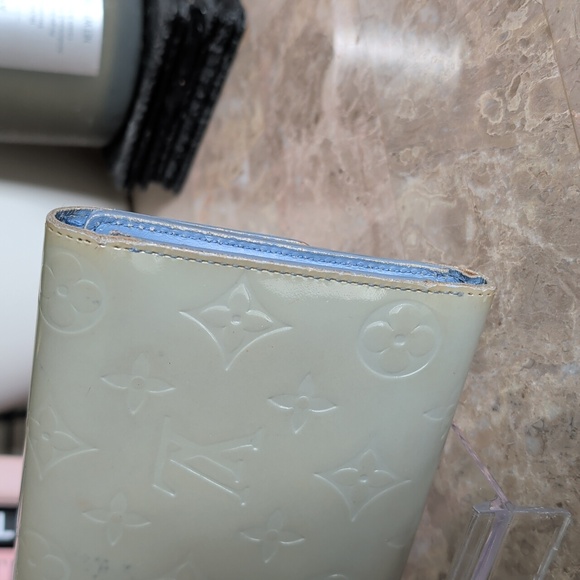 Louis Vuitton Vernis Wallet - Picture 7 of 16